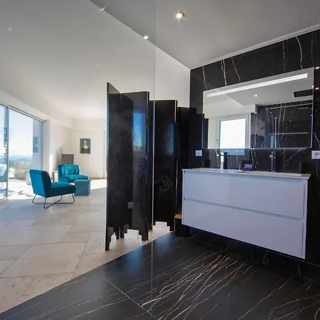 Luxurious Sea View Outside Infinity Pool - Indoor Pool Villa *